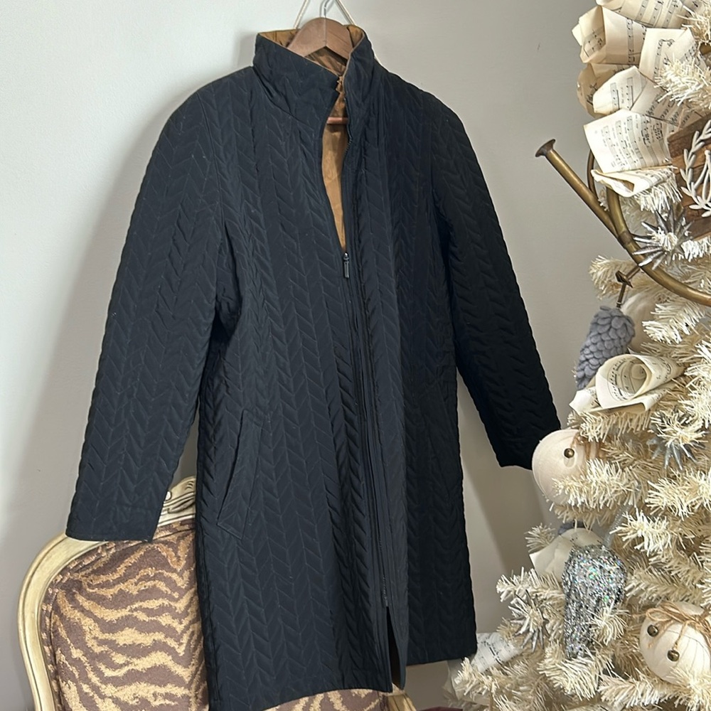 ❄️Reversible Trenchcoat Black Quilted/Copper Brown
Women- no tags. Guessing M-L